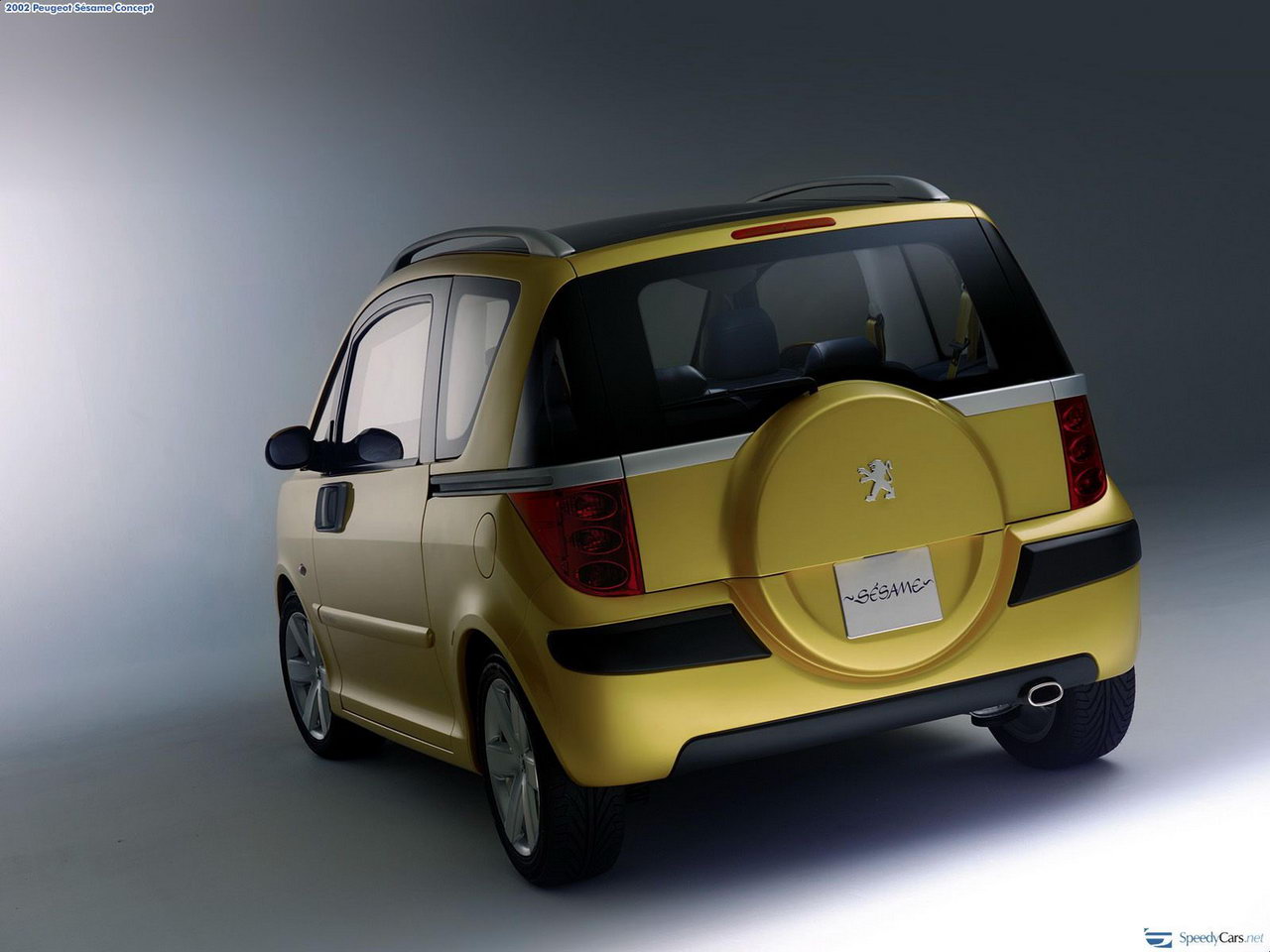 Peugeot Sesame Concept 2002 - 005.jpg